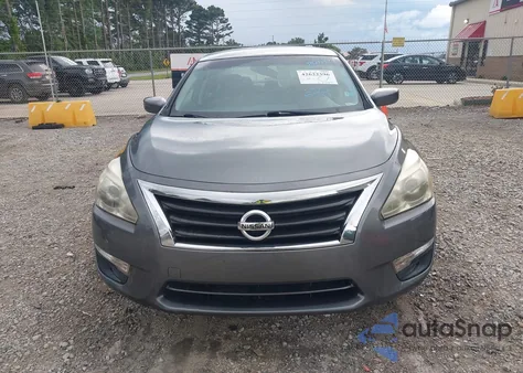 2015 Nissan Altima 2.5 S z USA, uszkodzony, nr VIN 1N4AL3AP6FC191543